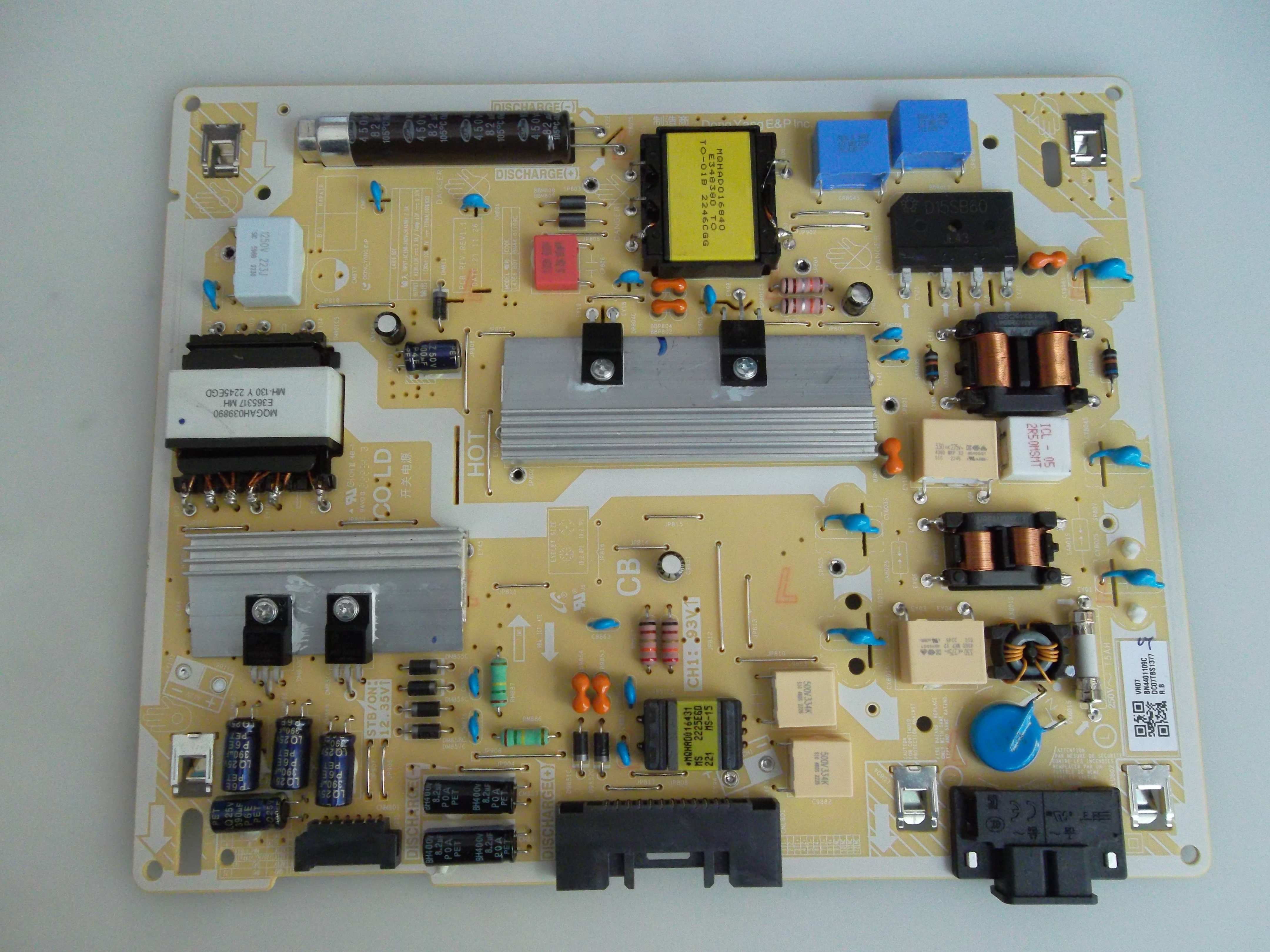 BN44-01109C,SAMSUNG UE43BU8072U